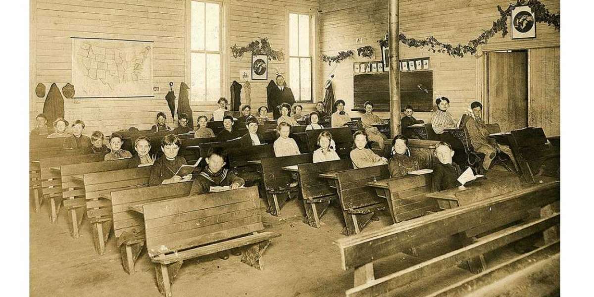 Okulu Kim İcat Etti? İlkokul Ne Zaman Yapıldı? Dünyada İlk Okul Nerede Açıldı?